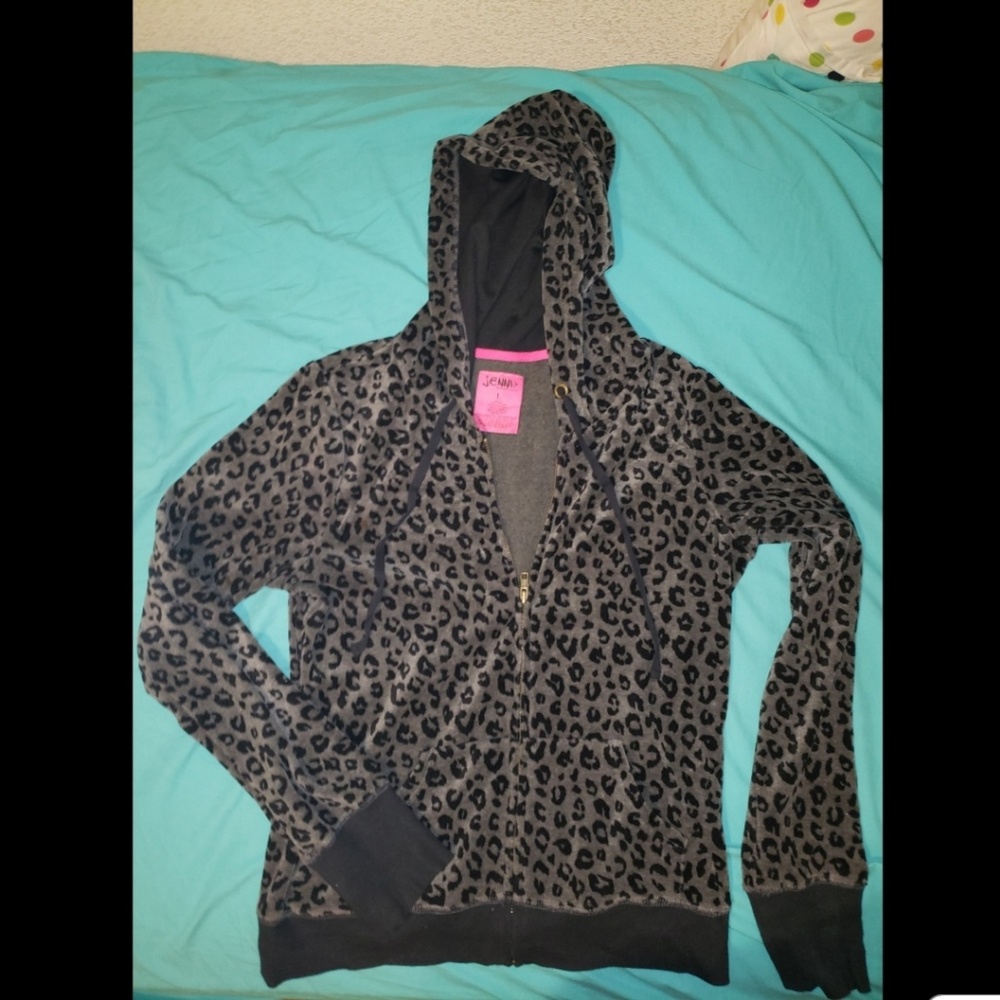 Jenni by Jennifer Moore cheetah zip up hoodie